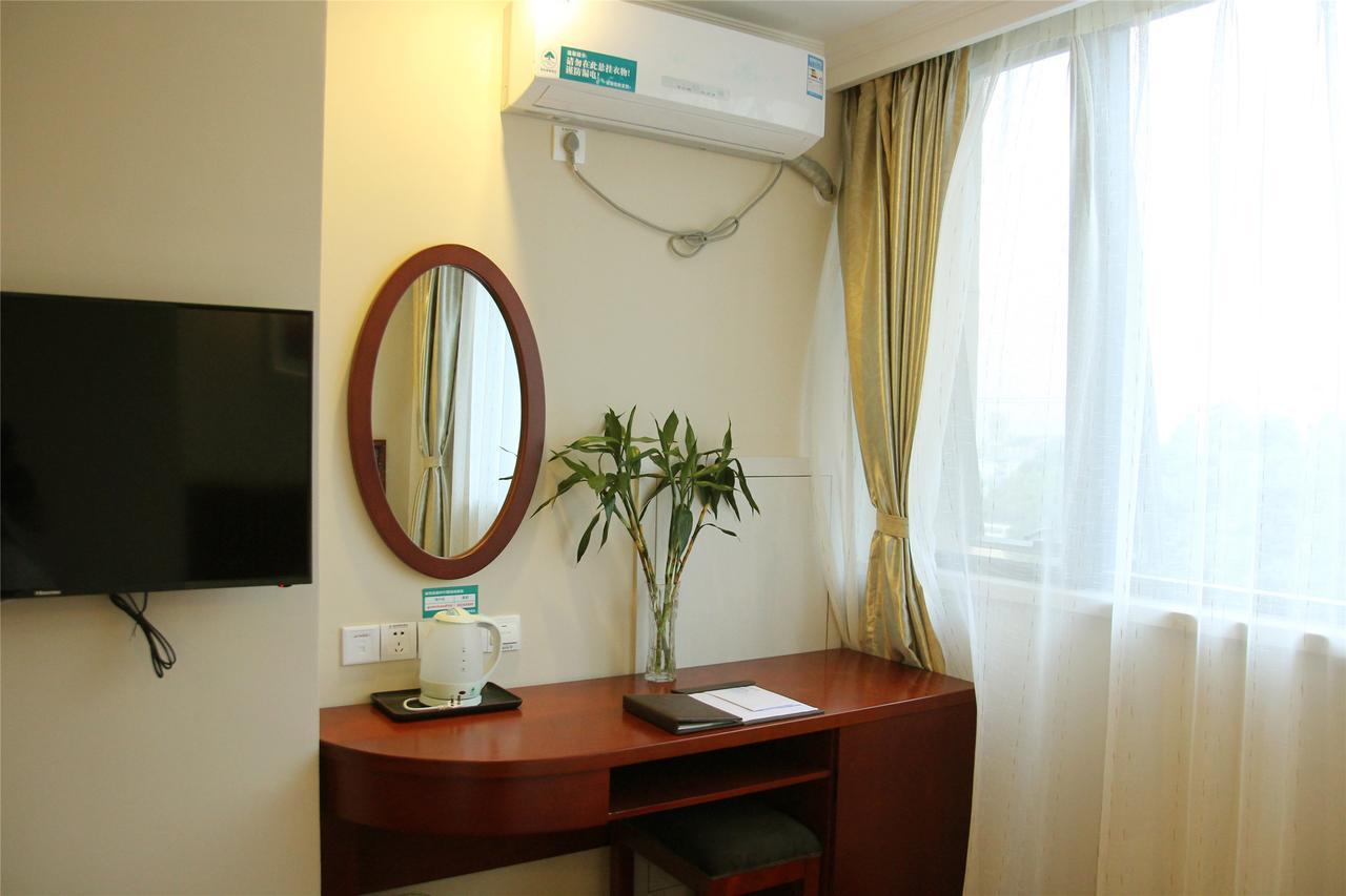 Greentree Inn Beihang Commercial Street Express Hotel เสิ่นหยาง ภายนอก รูปภาพ